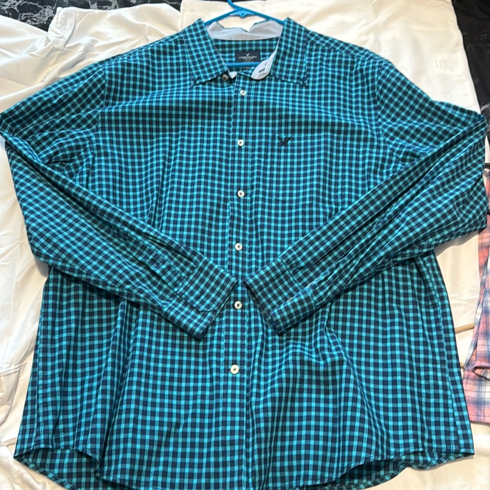 American Eagle shirt